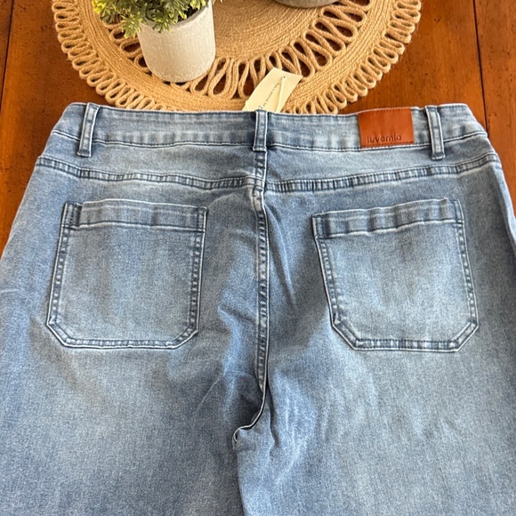 Luvamia Size XL High-Rise Light Blue Wash Jeans Measurements in pics. - Picture 2 of 7